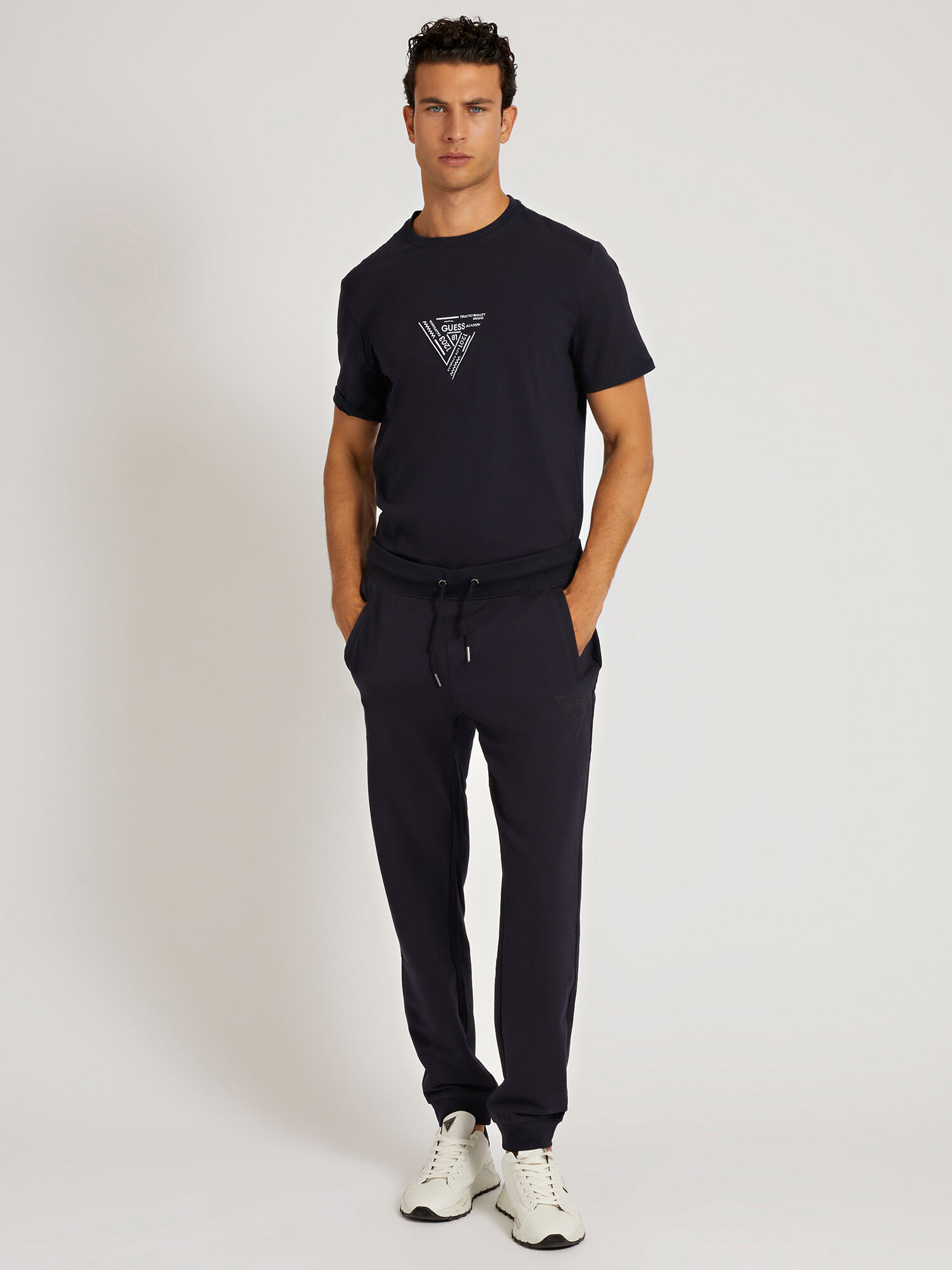 Guess black sales joggers